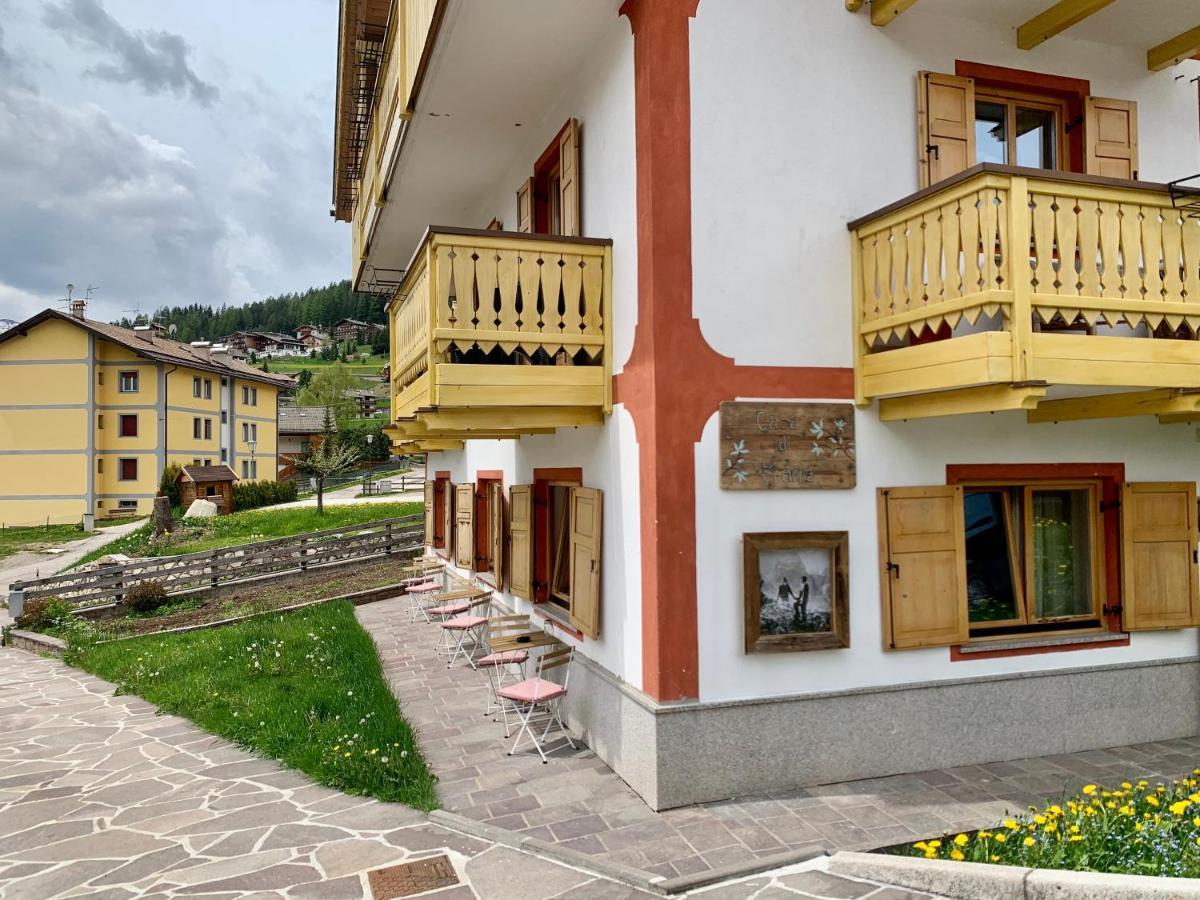 Hotel Casa Di Franz Vigo di Fassa Exterior foto