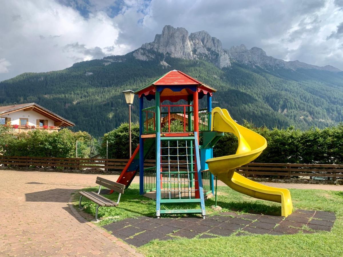 Hotel Casa Di Franz Vigo di Fassa Exterior foto